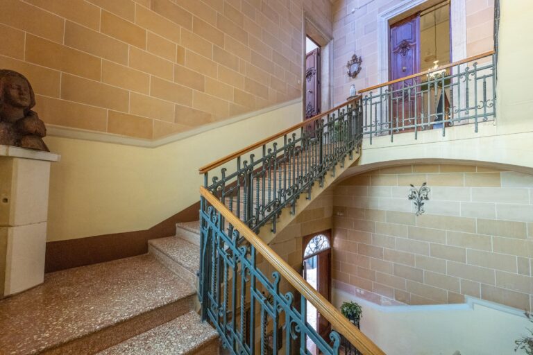Apulia Honor Palace