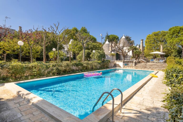 Trullo Nike