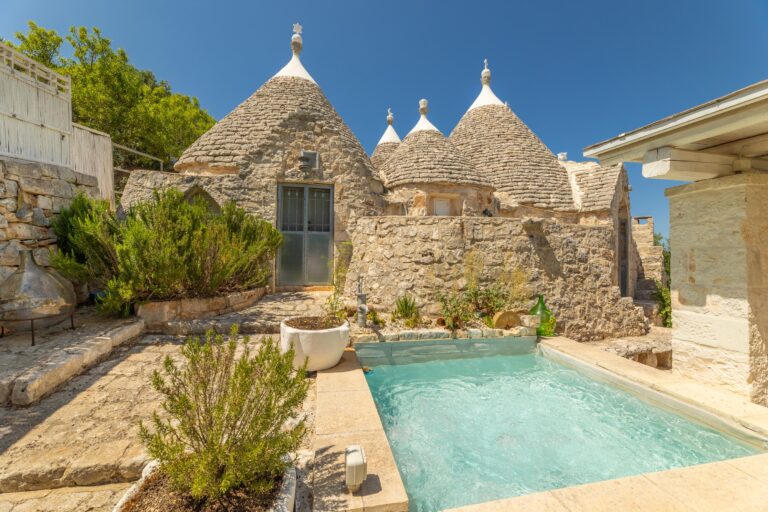 Villa Trullo Bianco