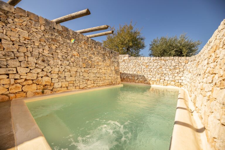 Trullo Fortuna Pool Suite