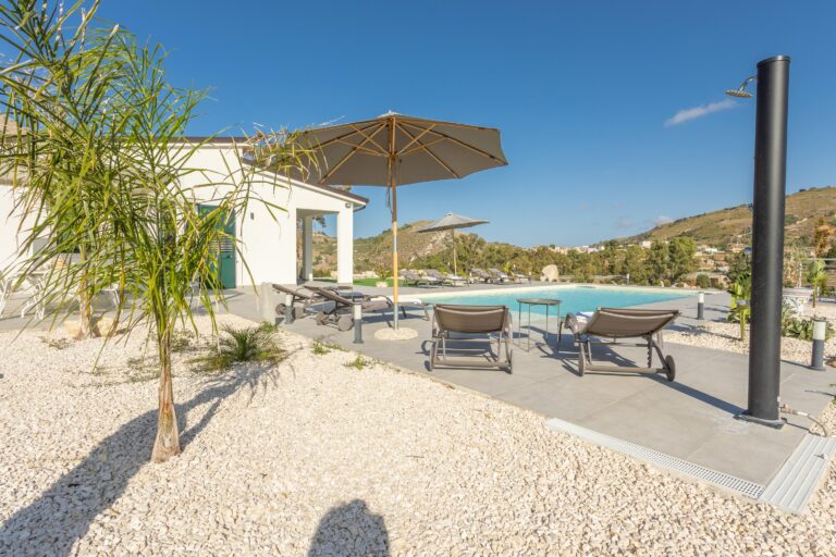 Villa Aurora