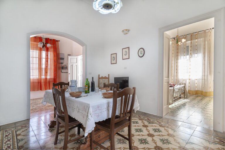Casa estilo espanol