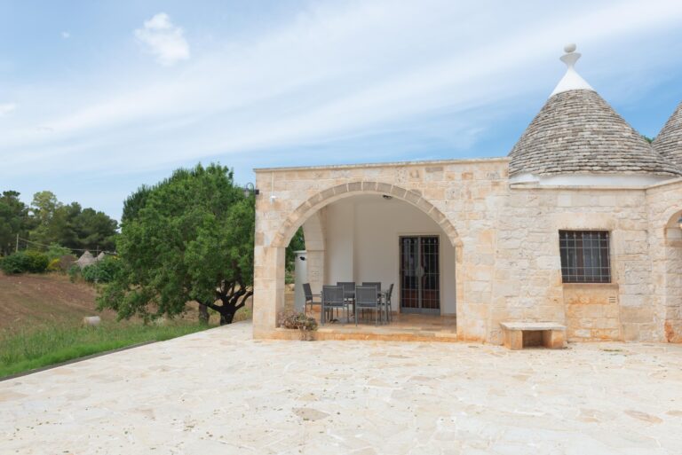 Trullo La Vela