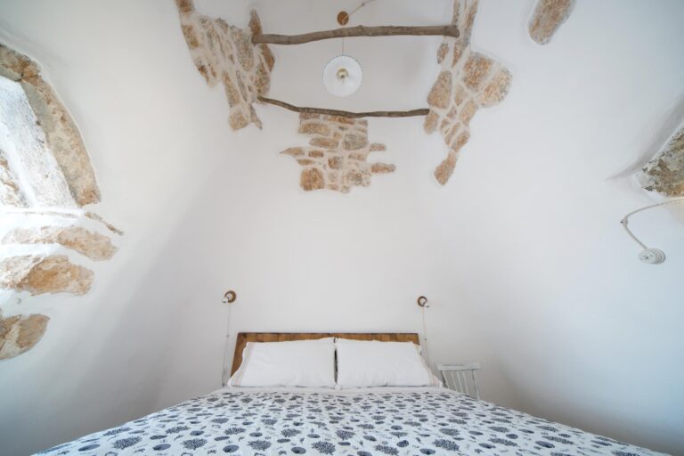 Prestige pool trullo