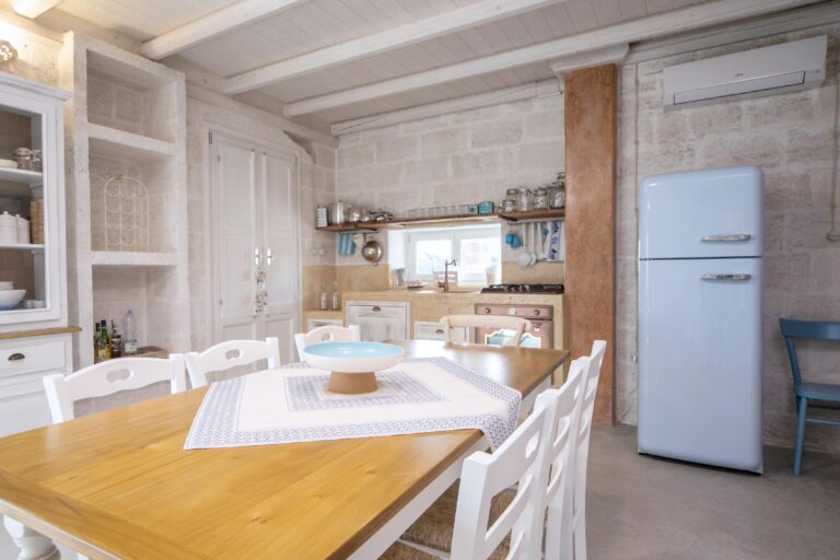 Prestige pool trullo
