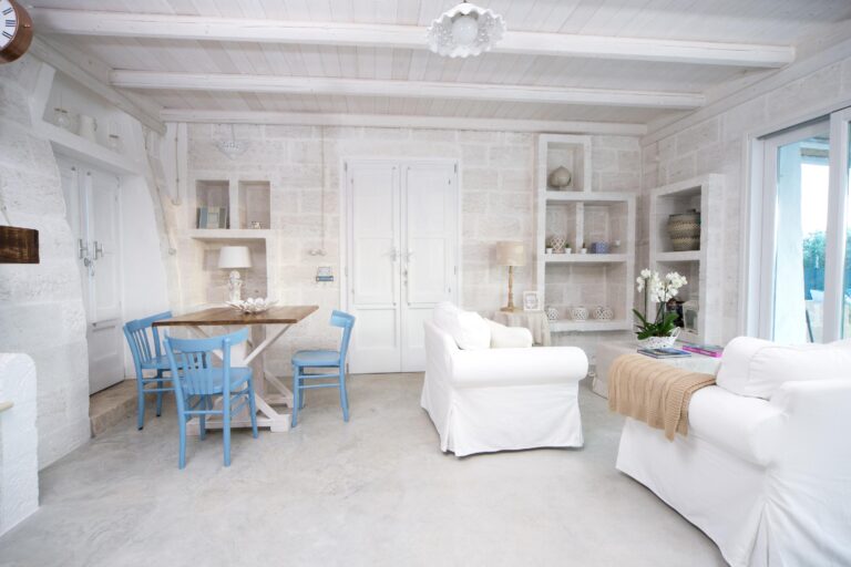 Prestige pool trullo
