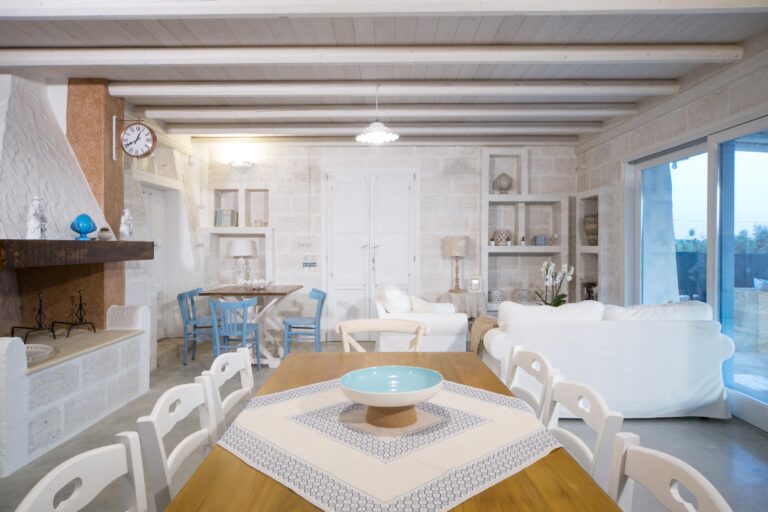 Prestige pool trullo