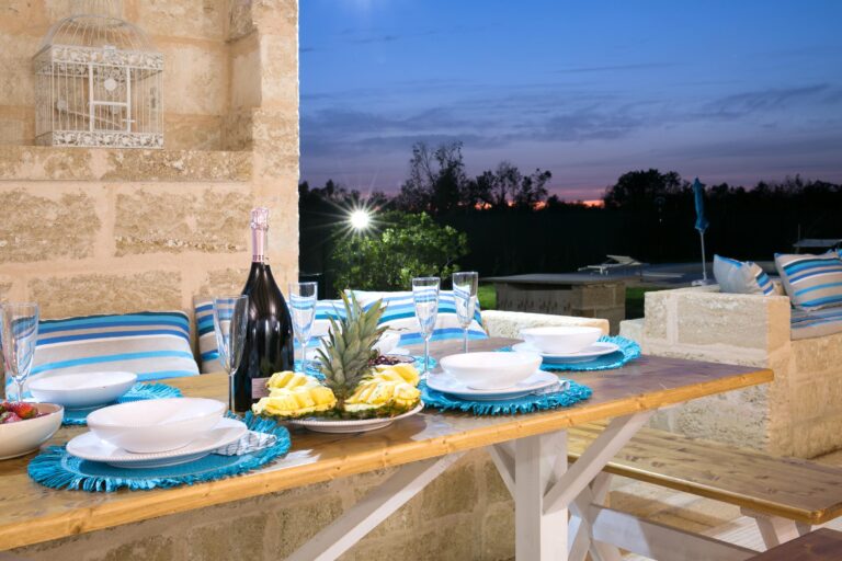 Prestige pool trullo