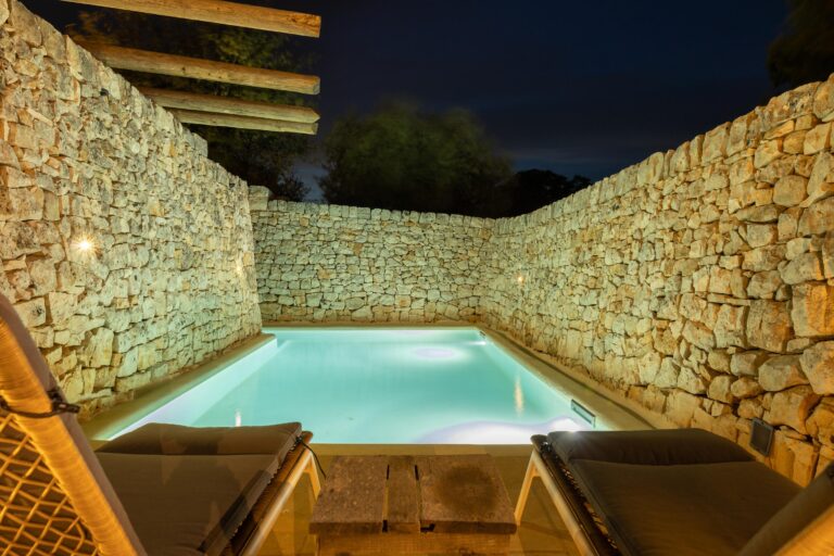 Trullo Fortuna Pool Suite