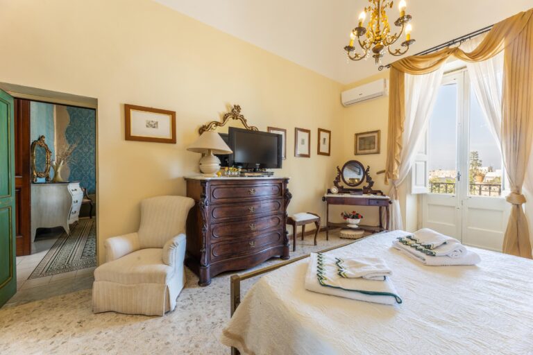 Apulia Honor Palace
