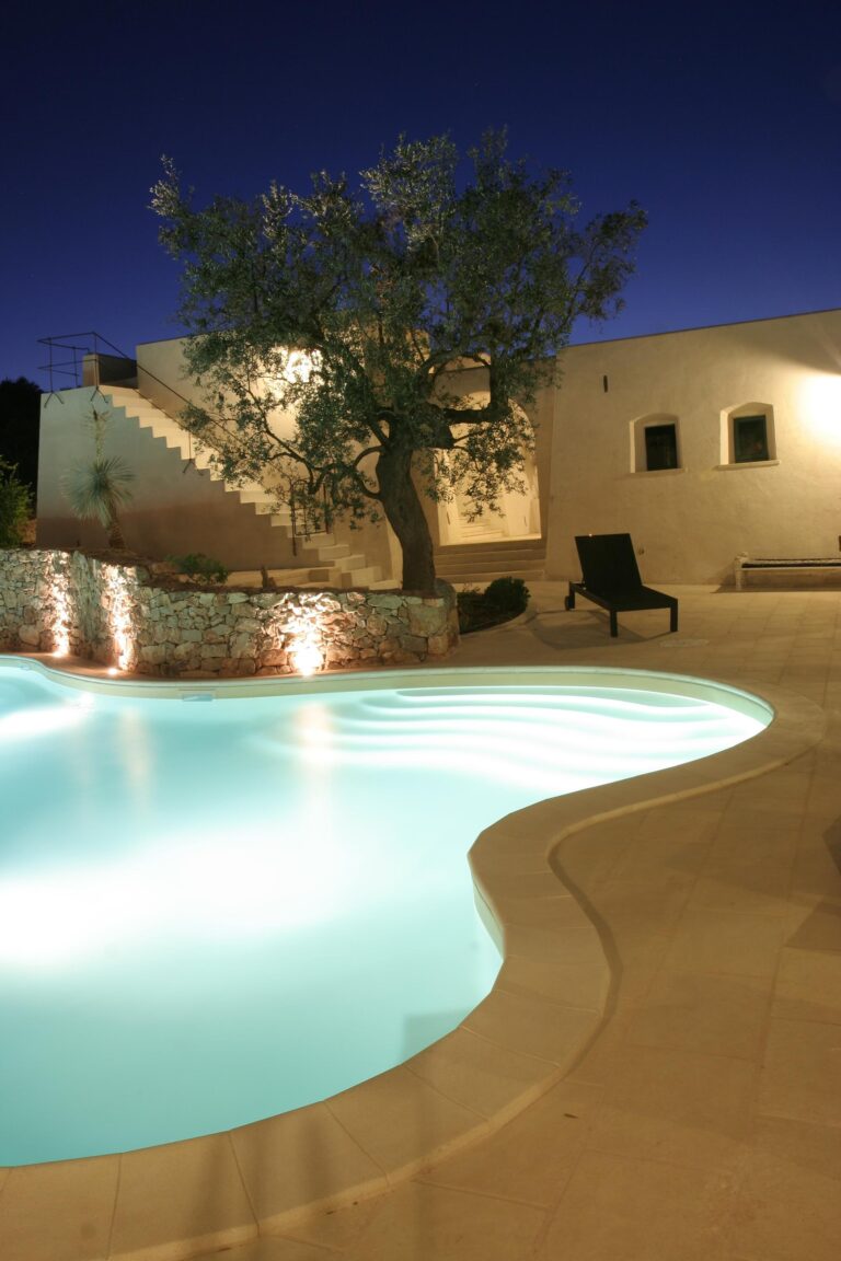Tia pool studio