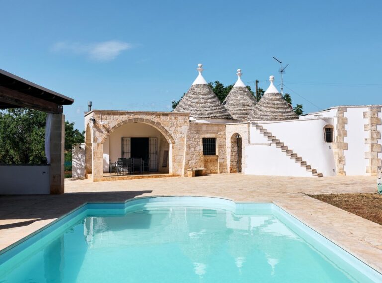 Trullo La Vela